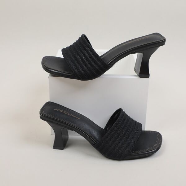 

Minimalist Open Toe Chunky Mules, Black