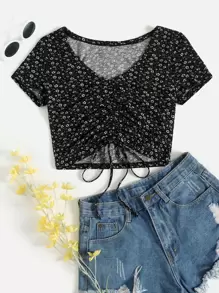 SHEIN EZwear Camiseta de verano con cordón delantero, estilo Cottagecore con estampado floral disperso de talla grande - Negro - Ver 1