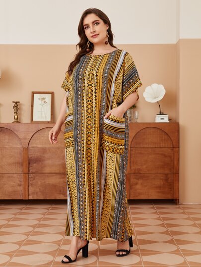 فستان تونك مقاس كبير بجيب مرقع وطباعة مخططة