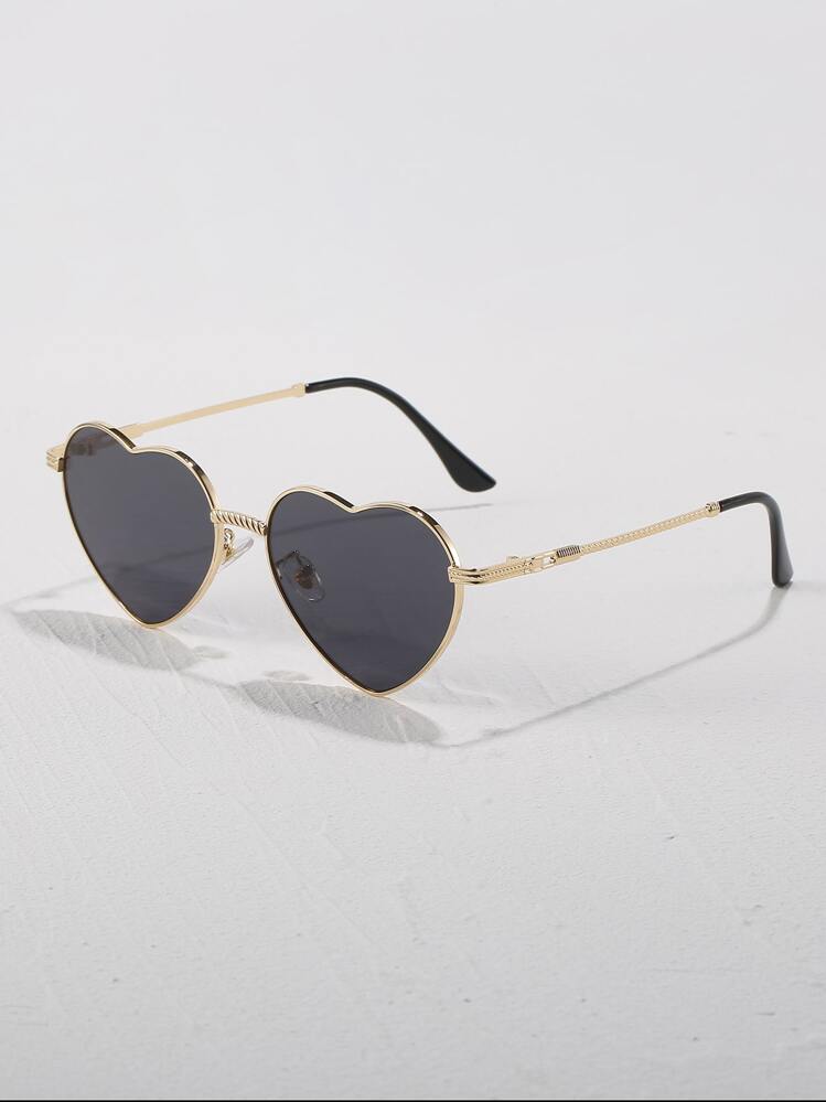 Elegant Heart Frame Fashion Glasses UV Protection Sunglasses For Daily Life Or Summer Travel Sunglasses Beach Sun Glasses,School Halloween Beach Accessories For Women Sun Glasses Sunglasses Shades Valentine's Day Valentines Fashionable Shade Elegant Outfit Family Outings Travel Vacation Holiday For Summer Beach Vacation,Outdoor,Travel - Dark Grey - View 2