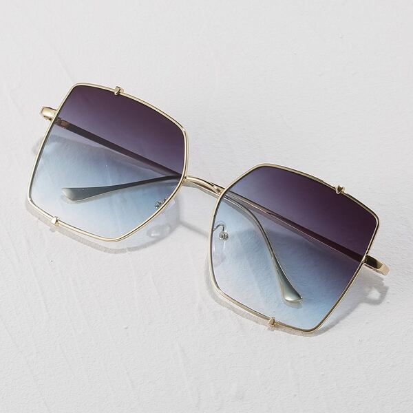 

Square Frame Sunglasses