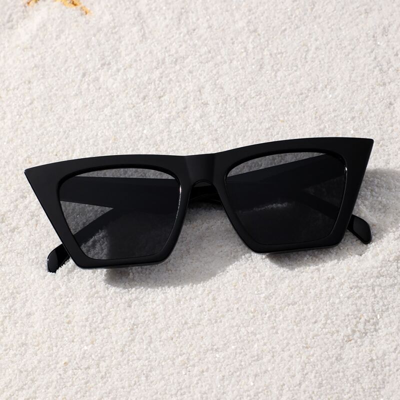 

Cat Eye Sunglasses