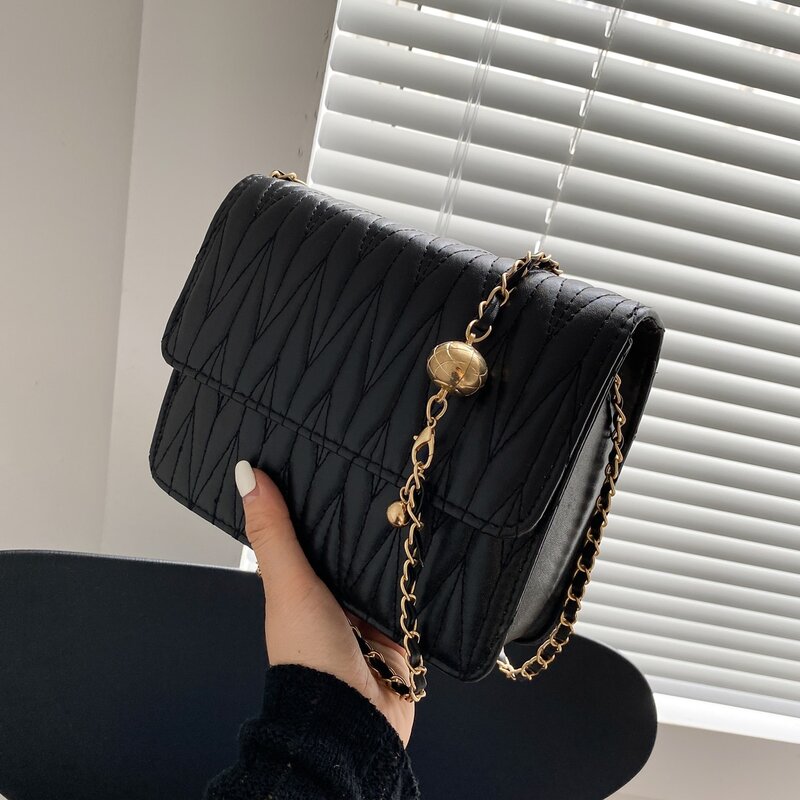 

Flap Crossbody Bag, Black