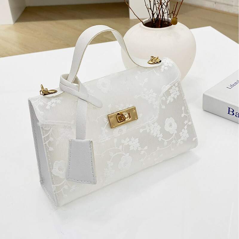 

Twist Lock Top Handle Chain Strap Bag, White