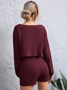 SHEIN Essnce Conjunto top corto tejido de canalé de hombros caídos con shorts de cintura ancha - Granate - Ver 2