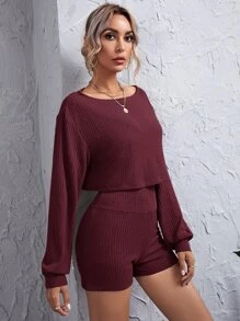 SHEIN Essnce Conjunto top corto tejido de canalé de hombros caídos con shorts de cintura ancha - Granate - Ver 3