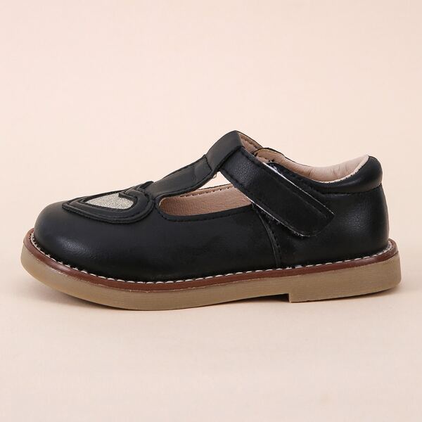 

Toddler Girls Heart Pattern Cut Out Flats, Black