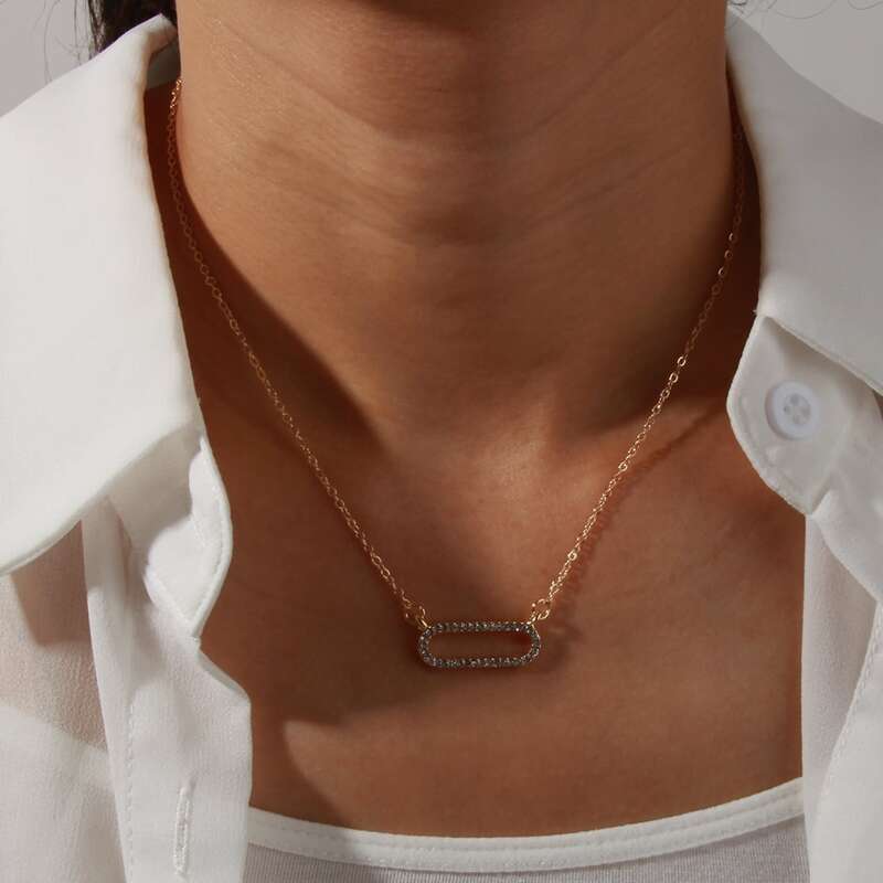 

Rhinestone Decor Chain Necklace, Gold