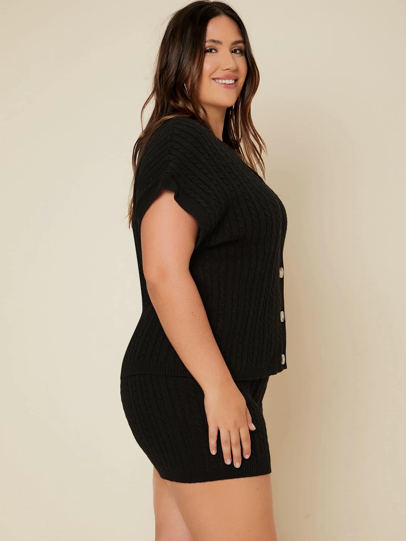 Plus Cable Knit Button Front Cardigan & Shorts Set