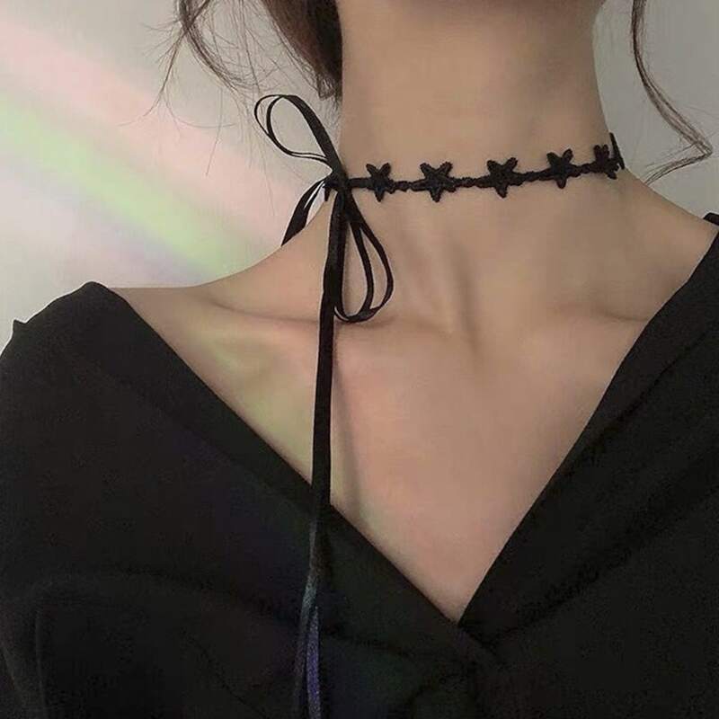 

Star Detail Choker, Black
