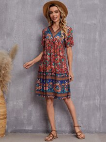 印花V領荷葉邊連衣裙