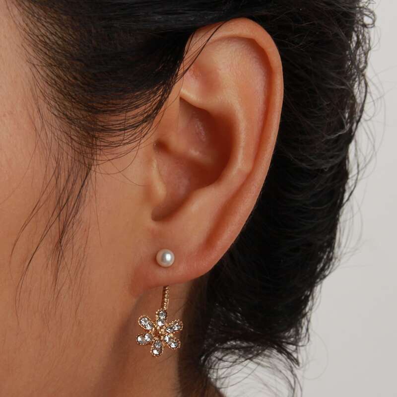 

Rhinestone Drop Earrings, Gold