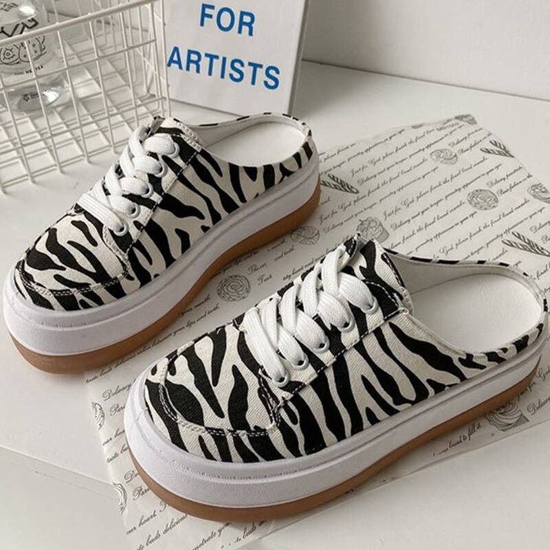

Zebra Striped Lace Up Front Canvas Shoes, Black and white