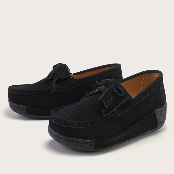

Minimalist Leather Lace-up Flats, Black