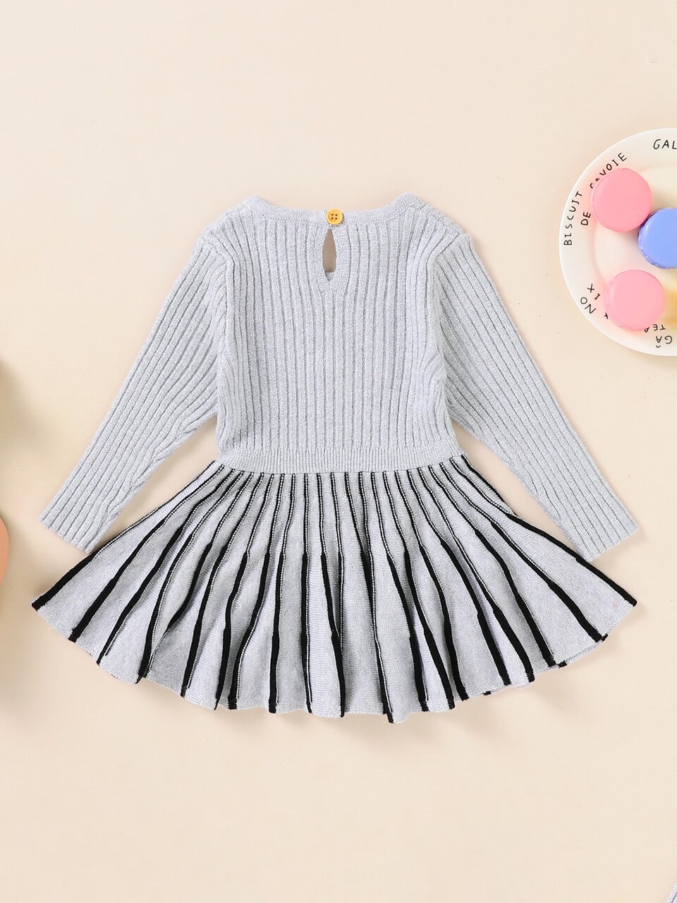 Baby Girl Letter Embroidery Star Patched Detail Keyhole Back Sweater Dress