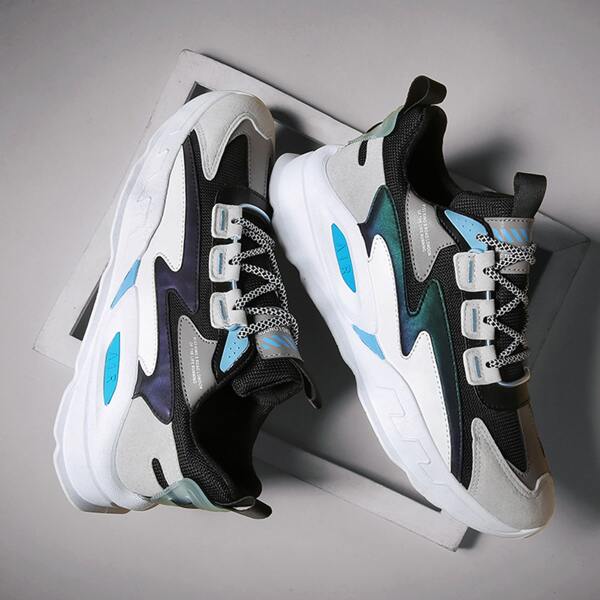 

Men Colorblock Lace-up Front Sneakers, Black