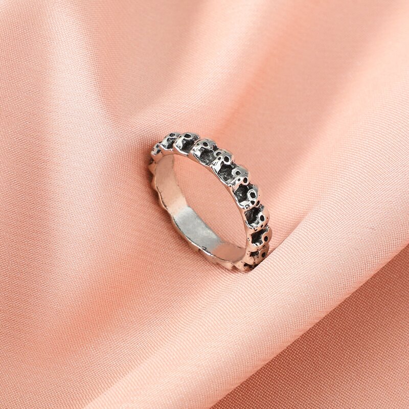 

Skull Design Ring, Antique silver