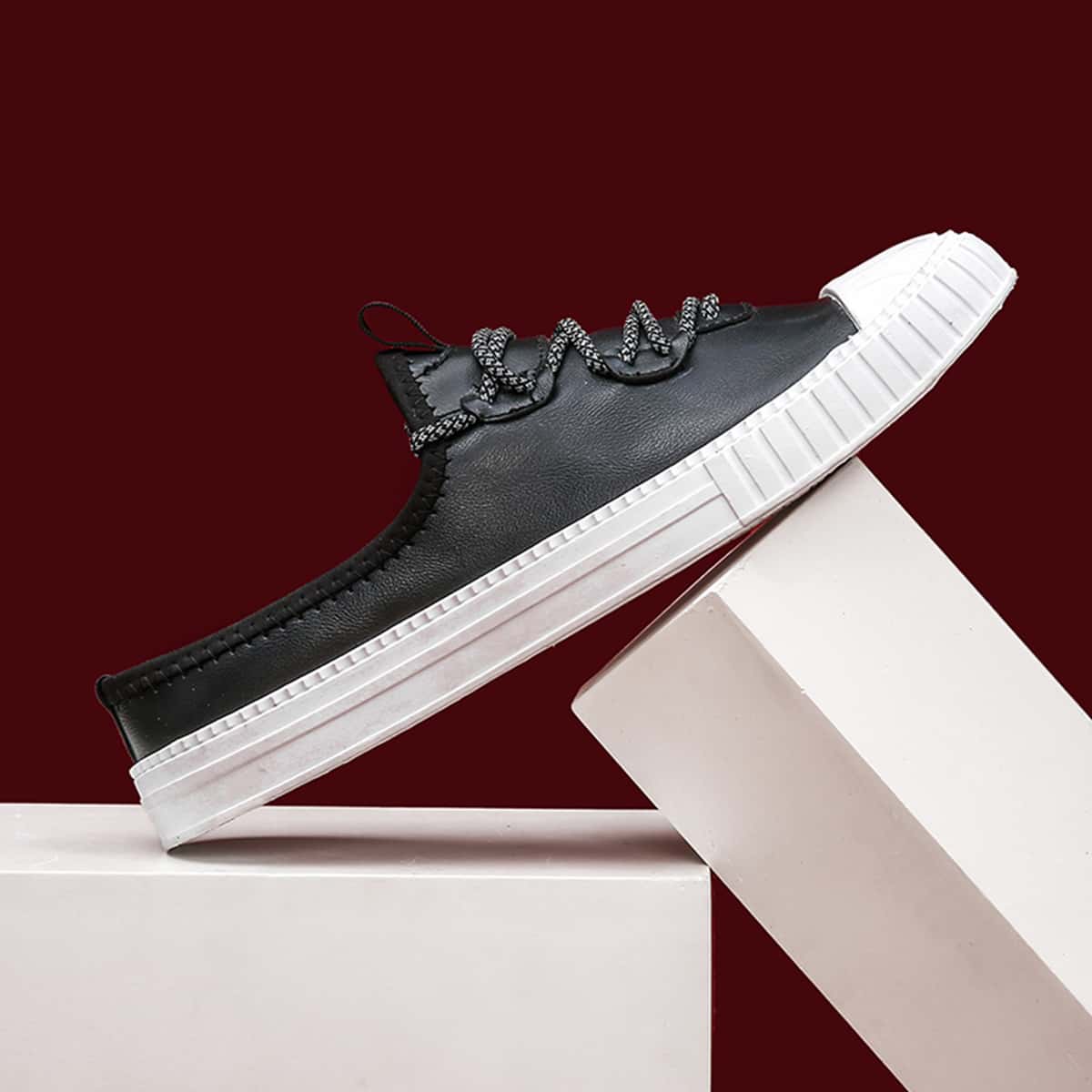 

Guys Two Tone Lace-up Sneakers, Black