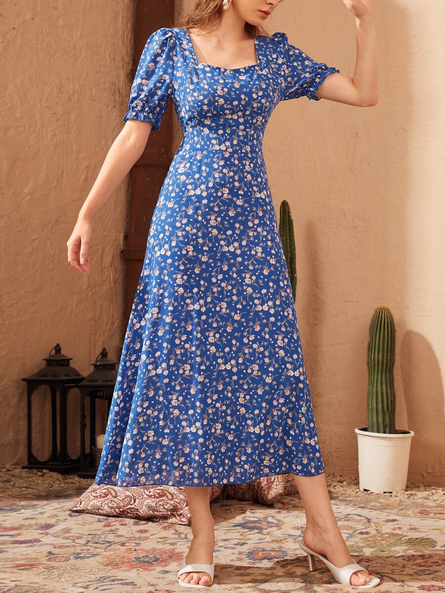 小碎花方領泡泡袖A字洋裝