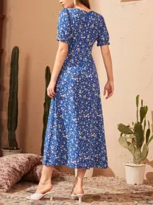 小碎花方領泡泡袖A字洋裝