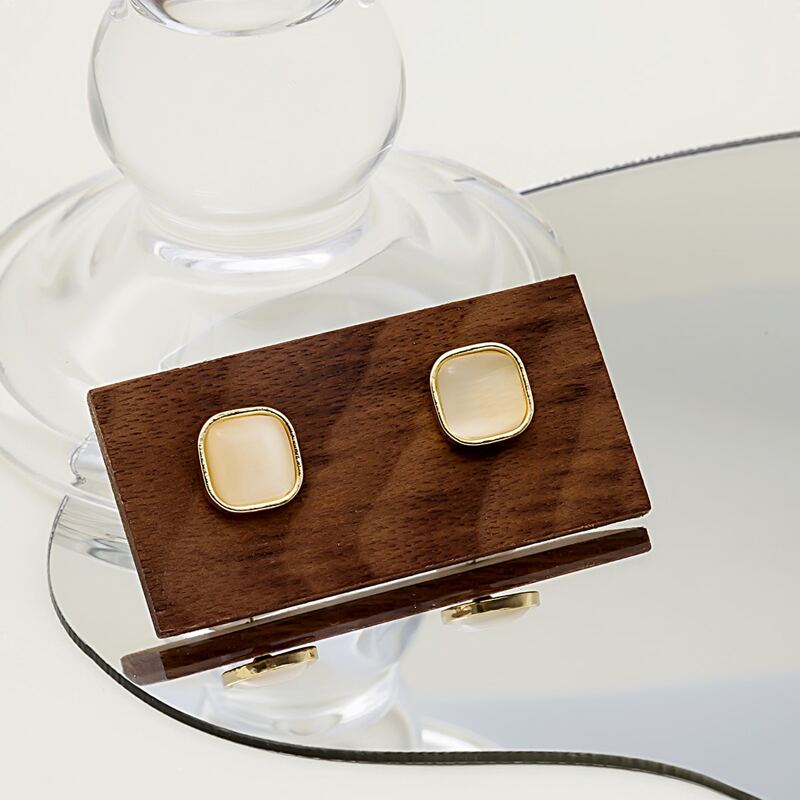 

Minimalist Stud Earrings, Gold