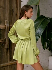 LOVE&LEMONADE 深V領插肩袖緞面連衣裙 - 青檸色 - 查看 2