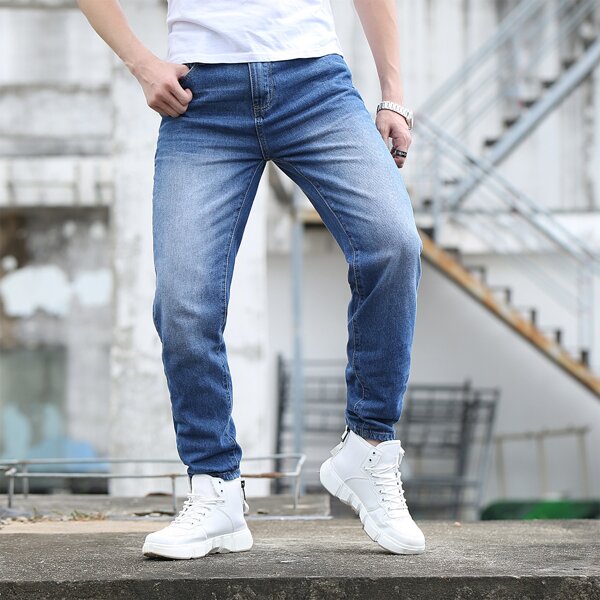 

Men Washed Tapered Jeans, Light wash