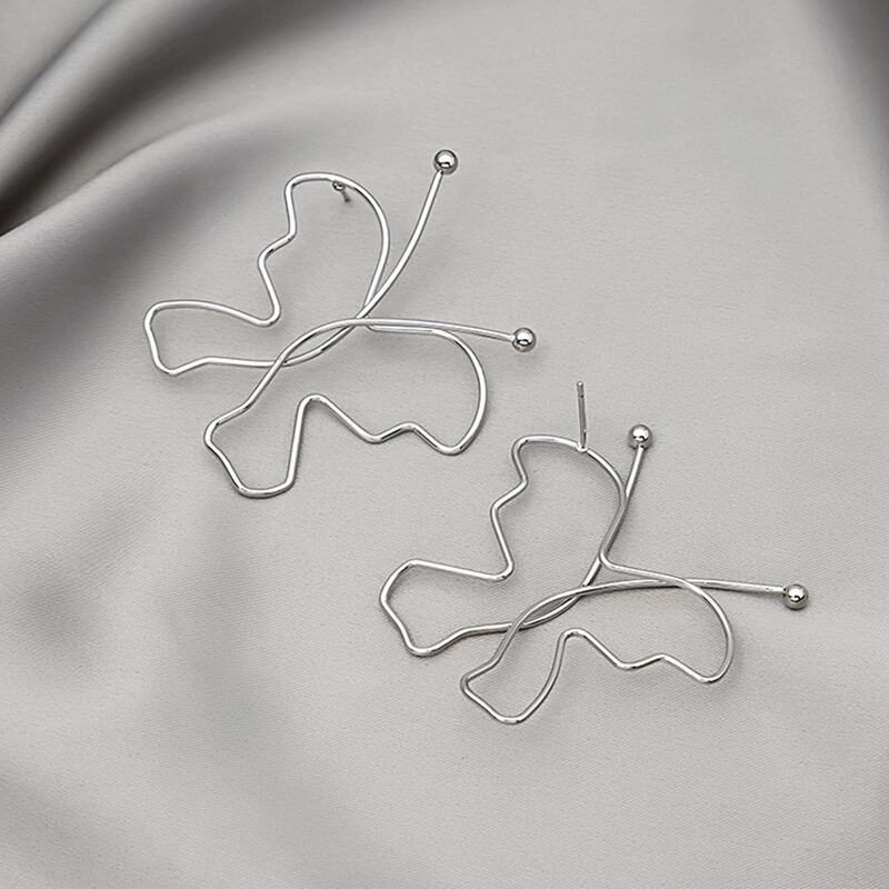 

Hollow Out Butterfly Design Stud Earrings, Silver
