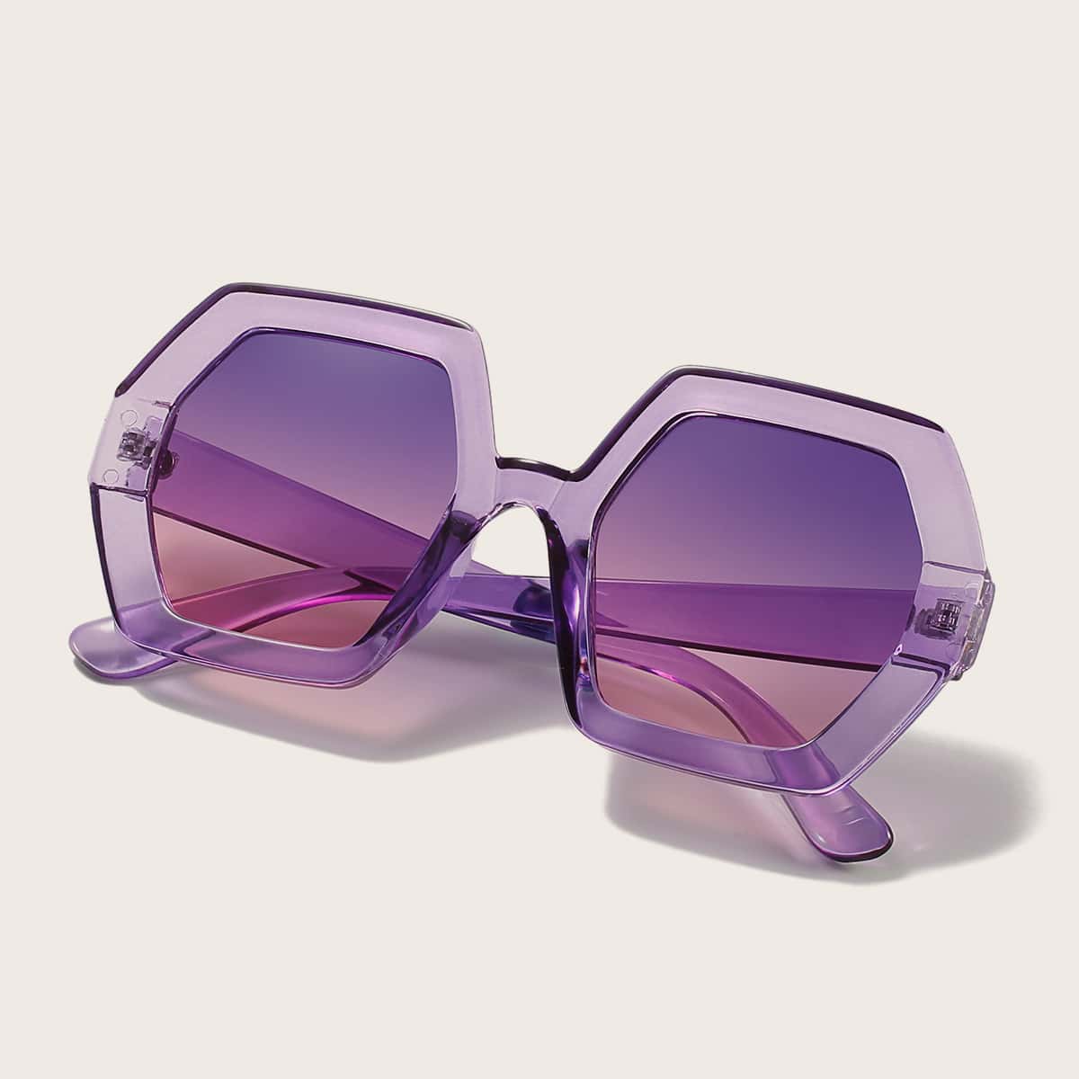 

Geometric Frame Sunglasses