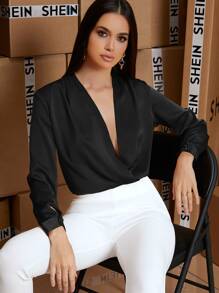 SHEIN BAE Top de cuello profundo bajo girante con abertura trasera - Negro - Ver 4