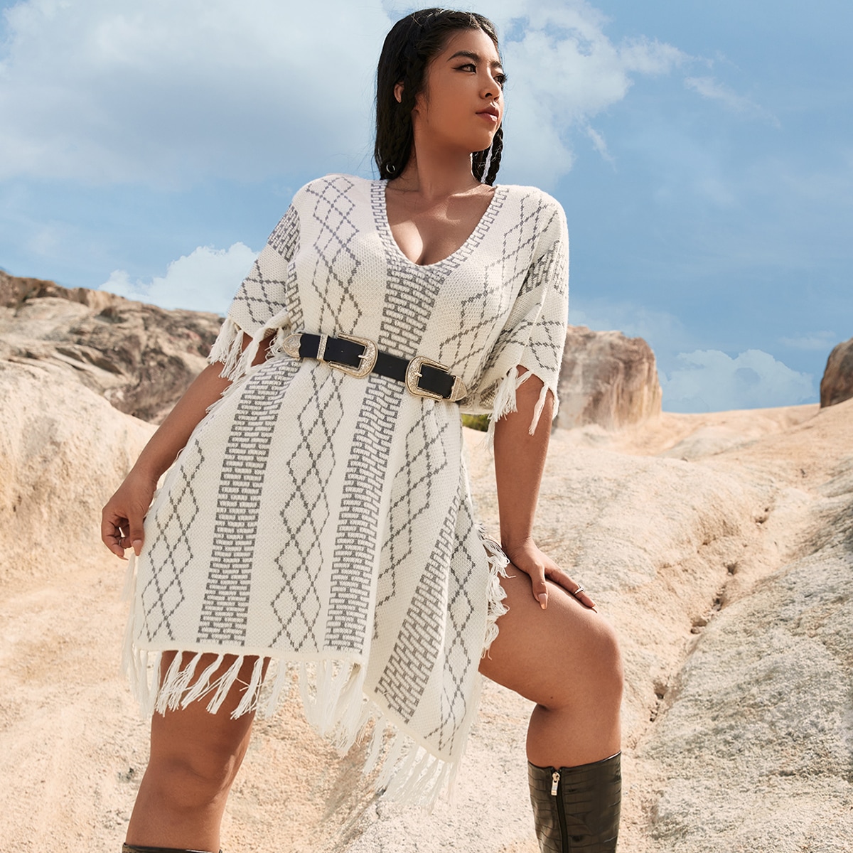 размера плюс Пончо с бахромой