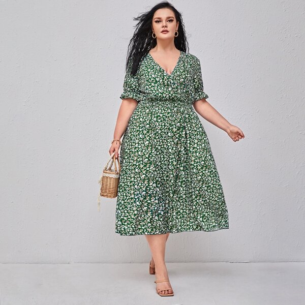 

Plus Ditsy Floral Flounce Sleeve Dress, Multicolor