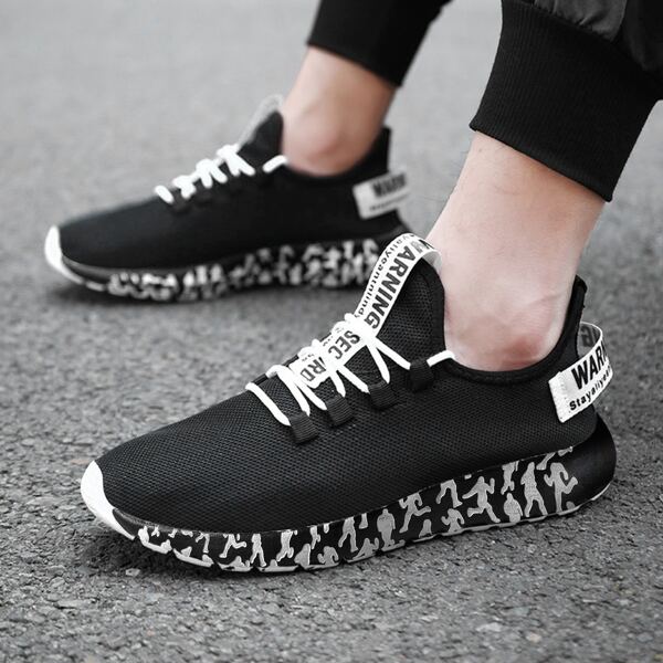

Men Lace Up Decor Letter Graphic Running Shoes, Black