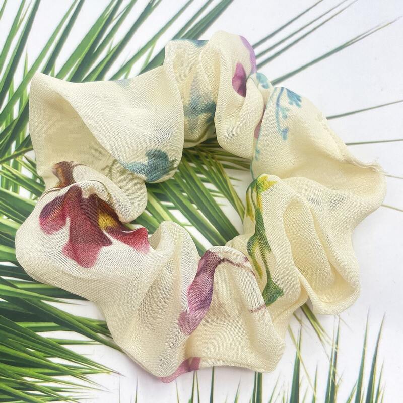 

Flower Print Scrunchie, Multicolor