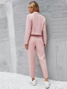 Chiquease Damen Rosa kurze Blazerjacke und Anzughose mit Plissee-Fronttasche und geradem Bein - Babypink - Übersicht 2
