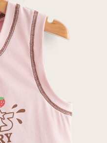 SHEIN Qutie Plus Strawberry & Letter Graphic Contrast Stitch Crop Tank Top - Baby Pink - View 3