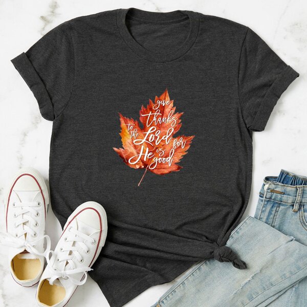 

Plus Maple Leaf Print Tee, Dark grey