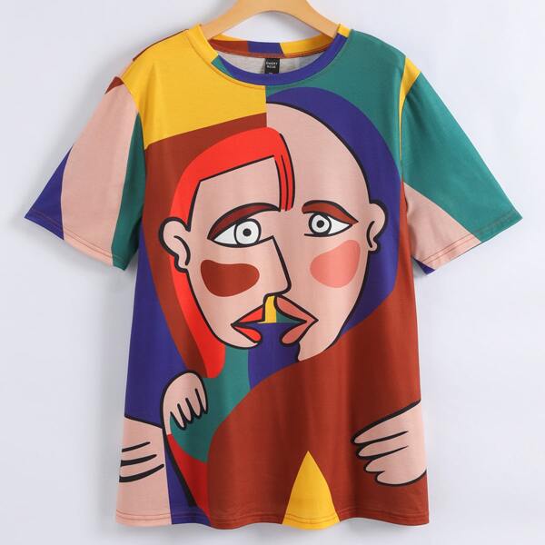 

Plus Figure Graphic Tee, Multicolor