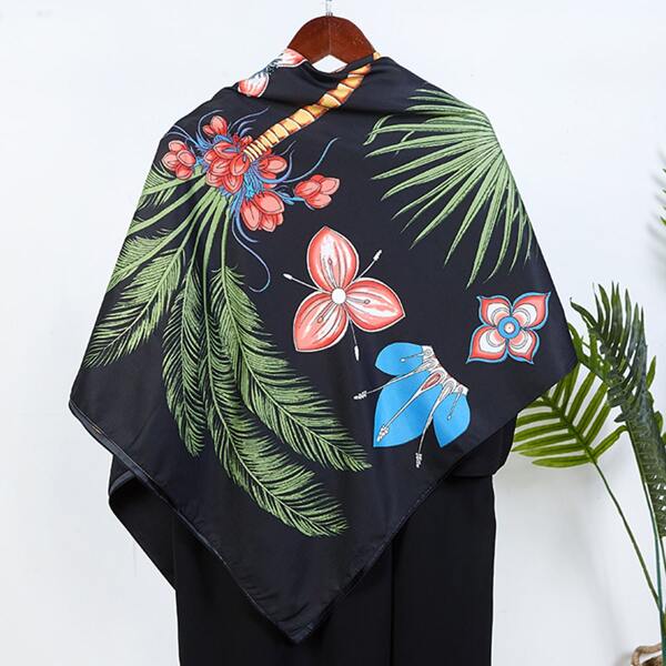 

Leaf Print Bandana, Multicolor