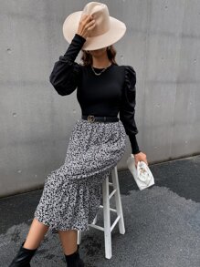 SHEIN Clasi 小碎花高腰荷葉邊不附腰帶半身裙 - 黑與白 - 查看 5