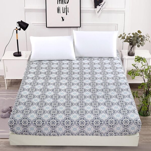 

Graphic Print Fitted Sheet, Multicolor