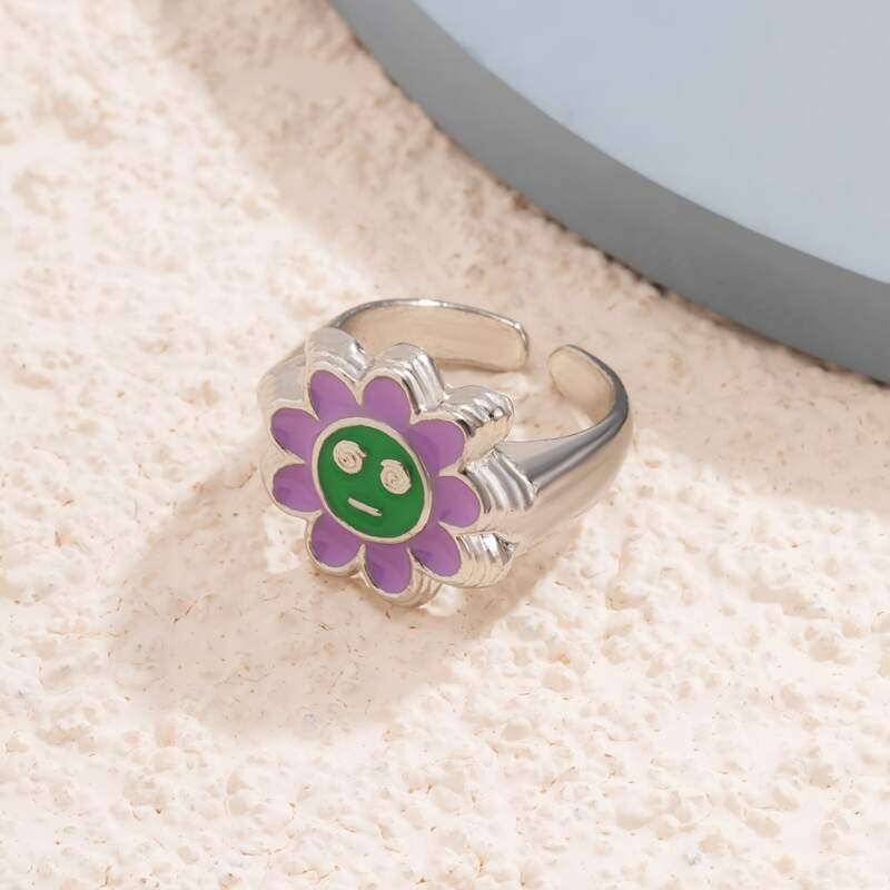 

Flower Decor Ring, Silver