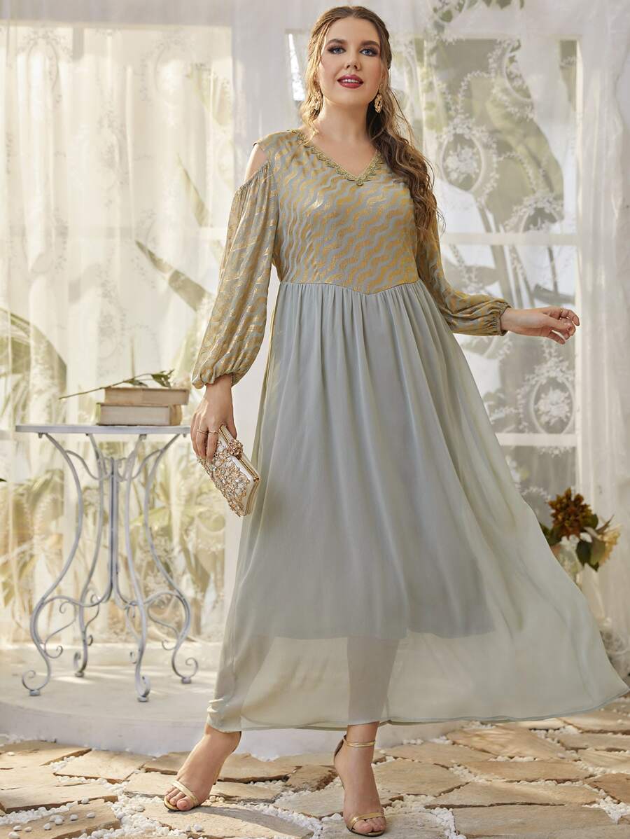 Al Najma 大碼雙波浪條紋挖肩層疊下擺洋裝