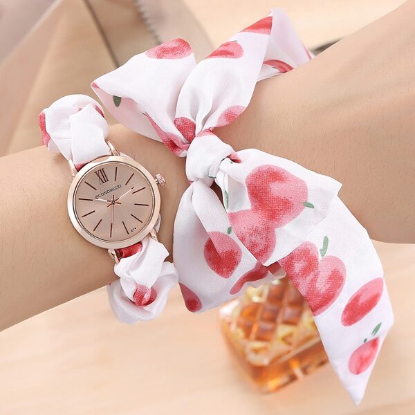 

1pc Round Pointer Quartz Watch & 1pc Twilly Scarf
