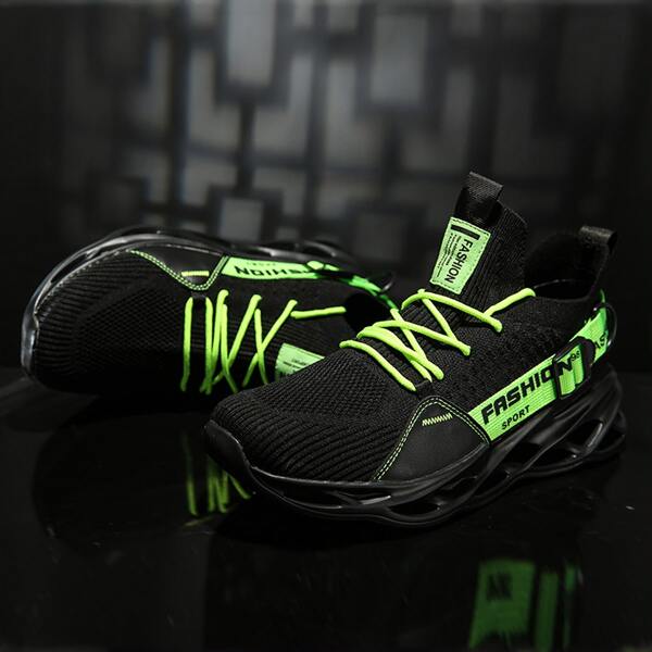 

Men Letter Graphic Lace Up Front Sneakers, Black