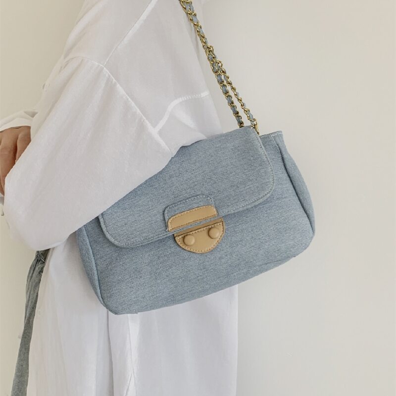 

Chain Strap Shoulder Bag, Blue