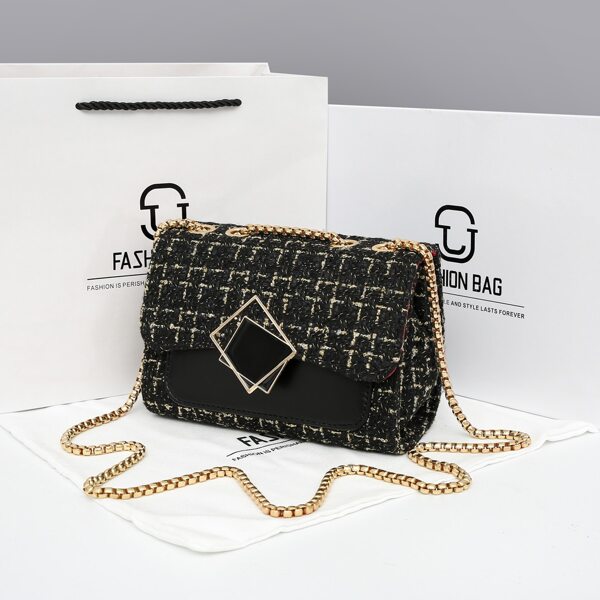 

Geometric Pattern Metal Decor Shoulder Bag, Black