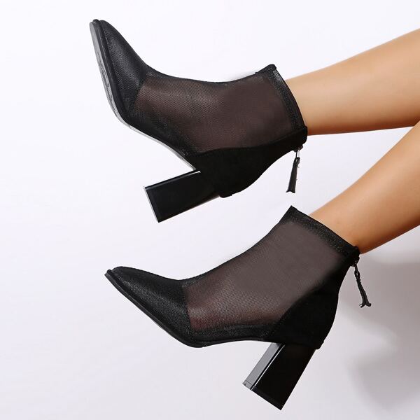 

Minimalist Back Zip Chunky Boots, Black