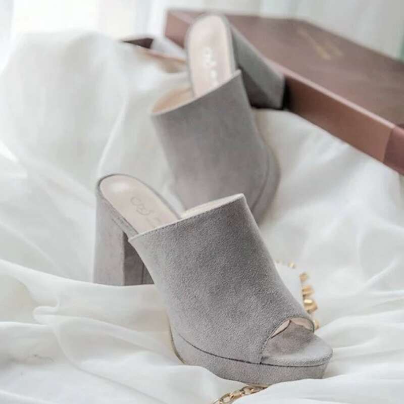 

Peep Toe Chunky Heeled Pumps, Grey