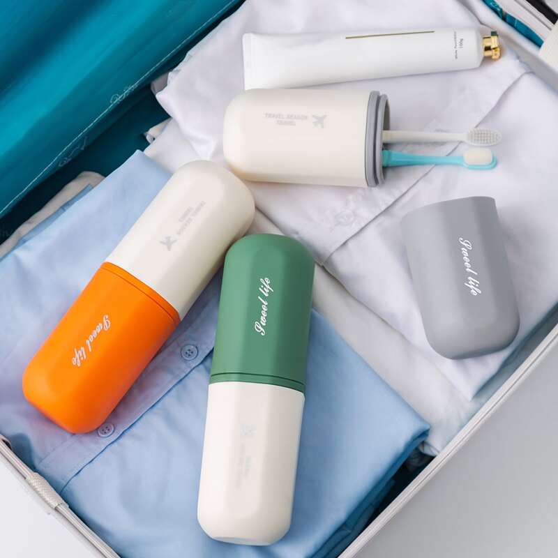 

1pc Random Travel Toothbrush Storage Box, Multicolor